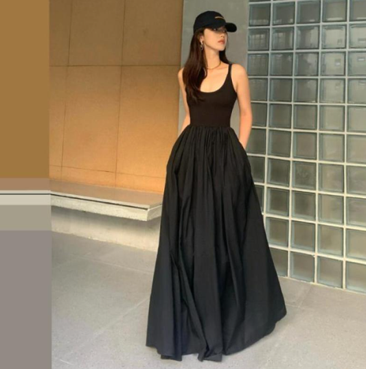 Women’s Sleeveless V-Neck Formal Maxi Dress